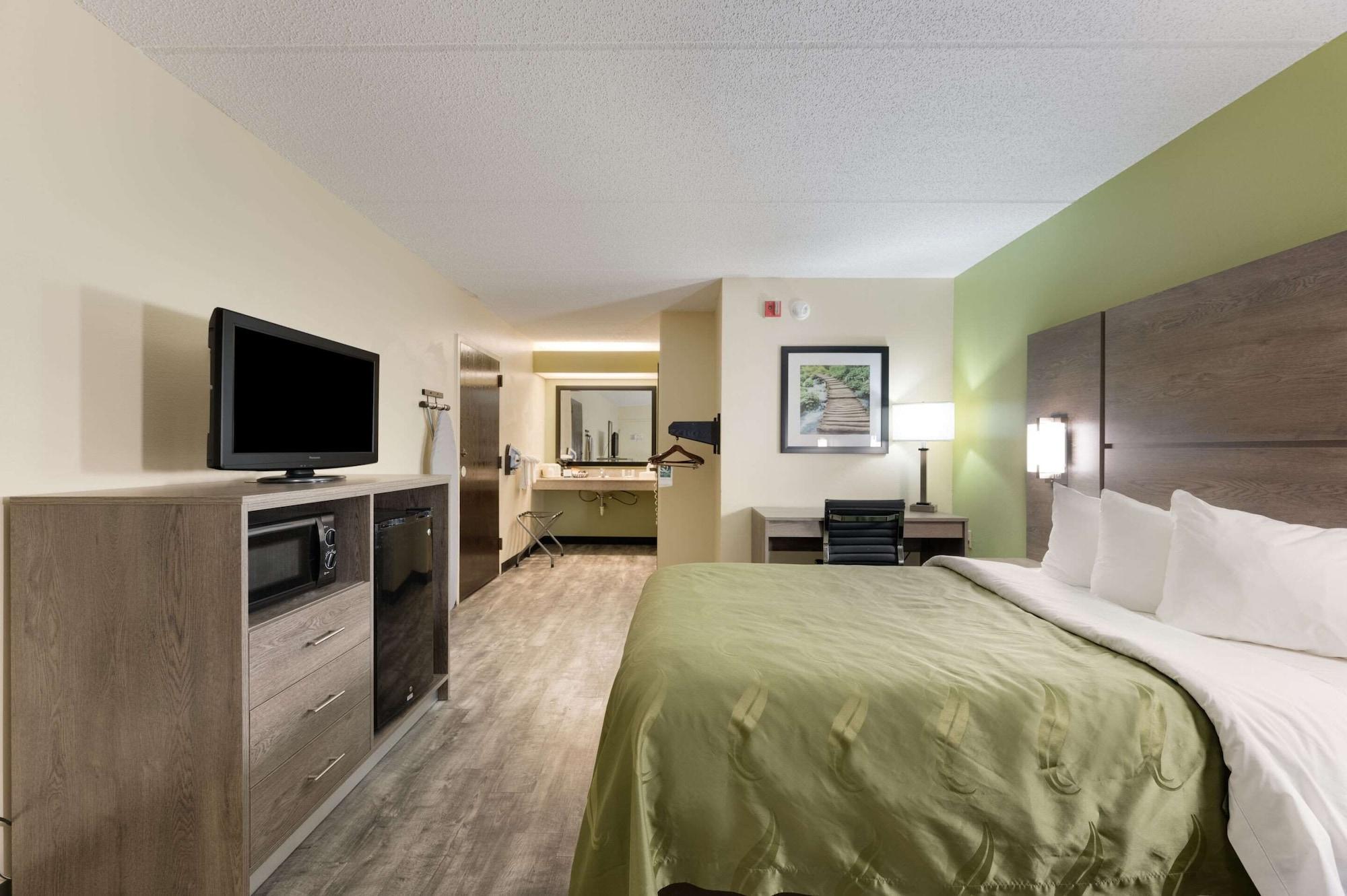 Quality Inn Airport - Southeast Irondale Exterior foto