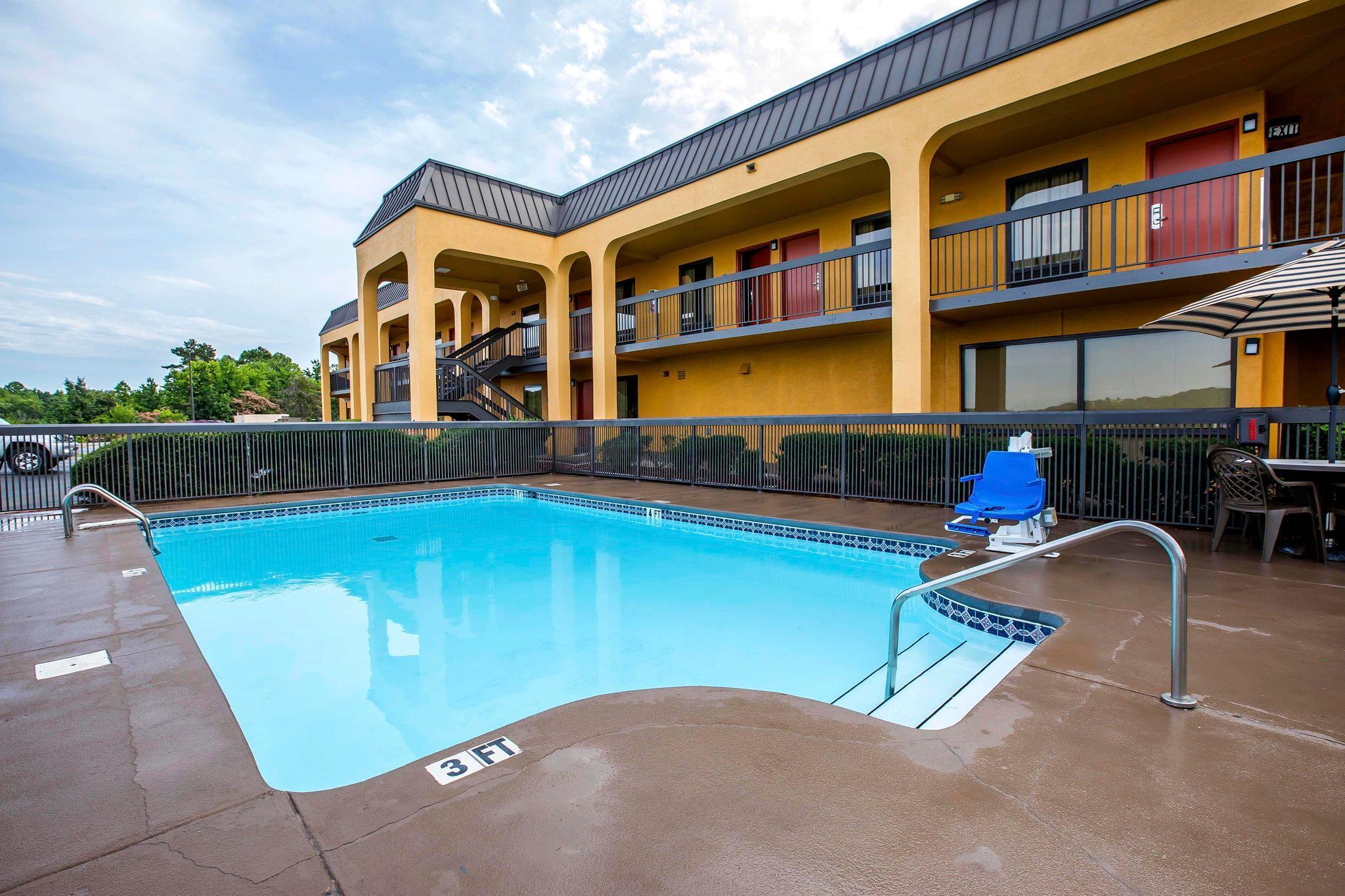 Quality Inn Airport - Southeast Irondale Exterior foto